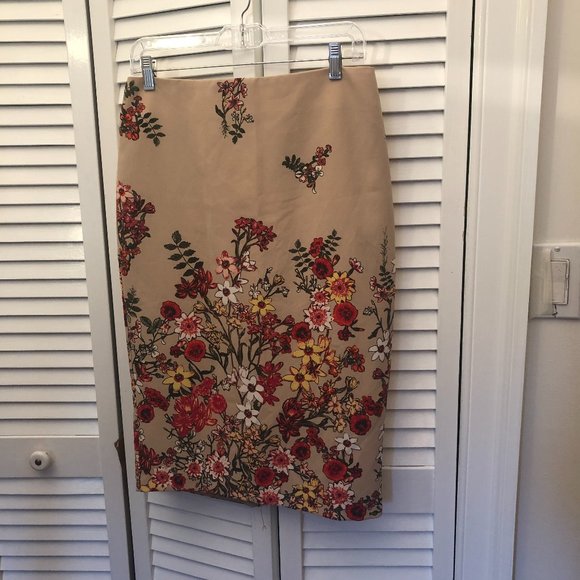 7th Avenue Design Studio New York & C, beige flowery skirt, 6 - Picture 1 of 8